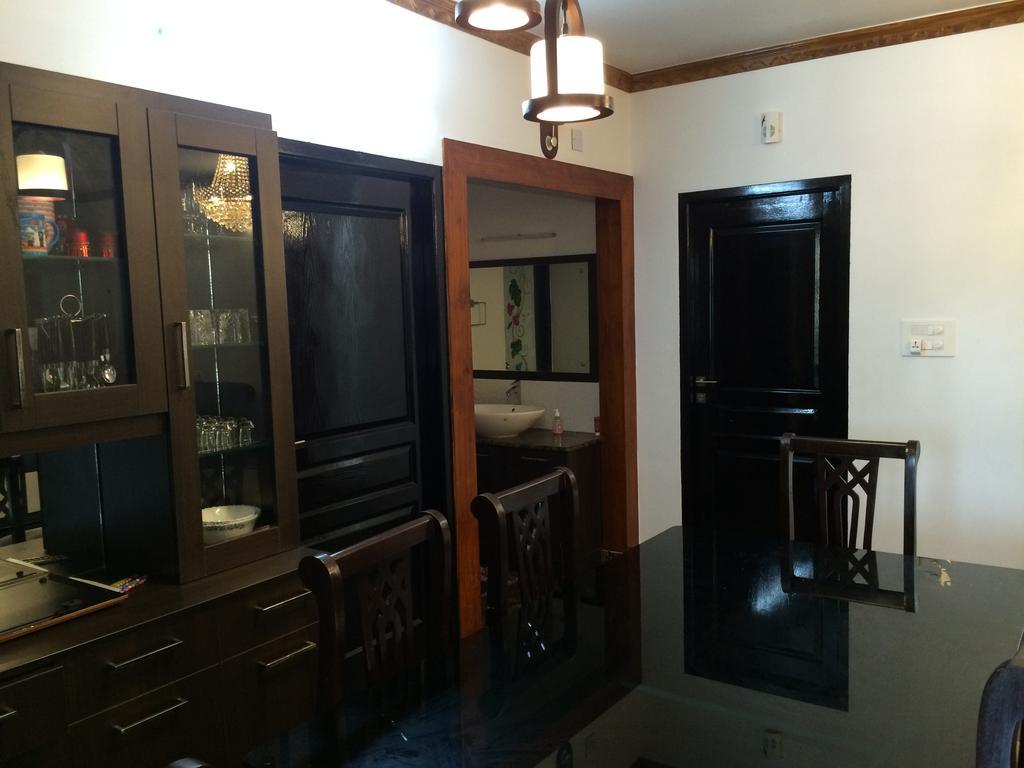 Beersheba Three Bed Room A/C Apartments Thiruvananthapuram Ngoại thất bức ảnh
