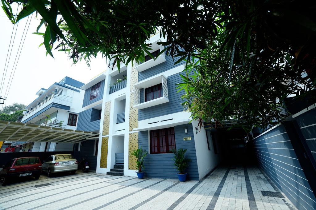 Beersheba Three Bed Room A/C Apartments Thiruvananthapuram Ngoại thất bức ảnh