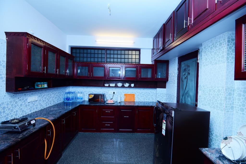 Beersheba Three Bed Room A/C Apartments Thiruvananthapuram Ngoại thất bức ảnh