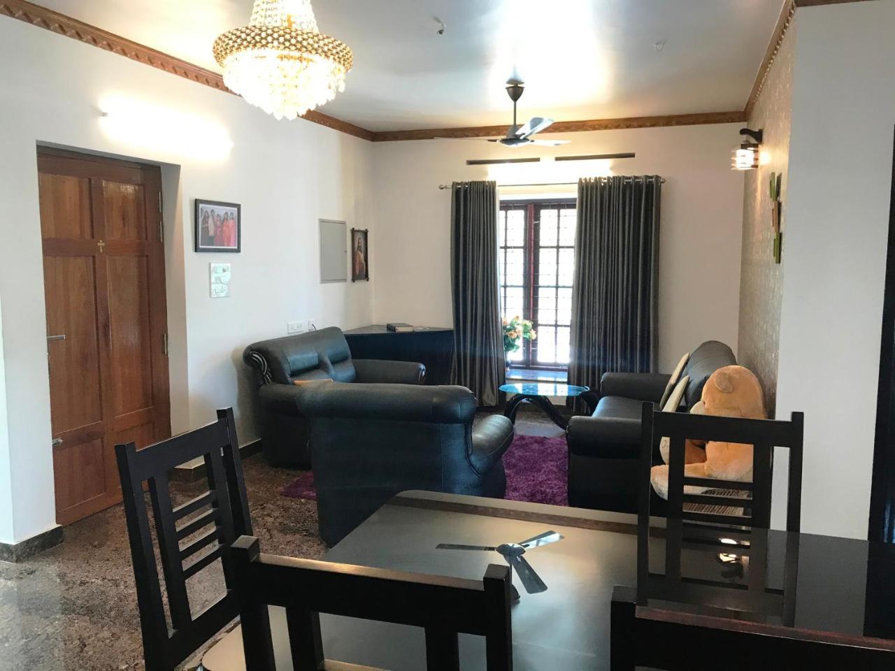 Beersheba Three Bed Room A/C Apartments Thiruvananthapuram Ngoại thất bức ảnh