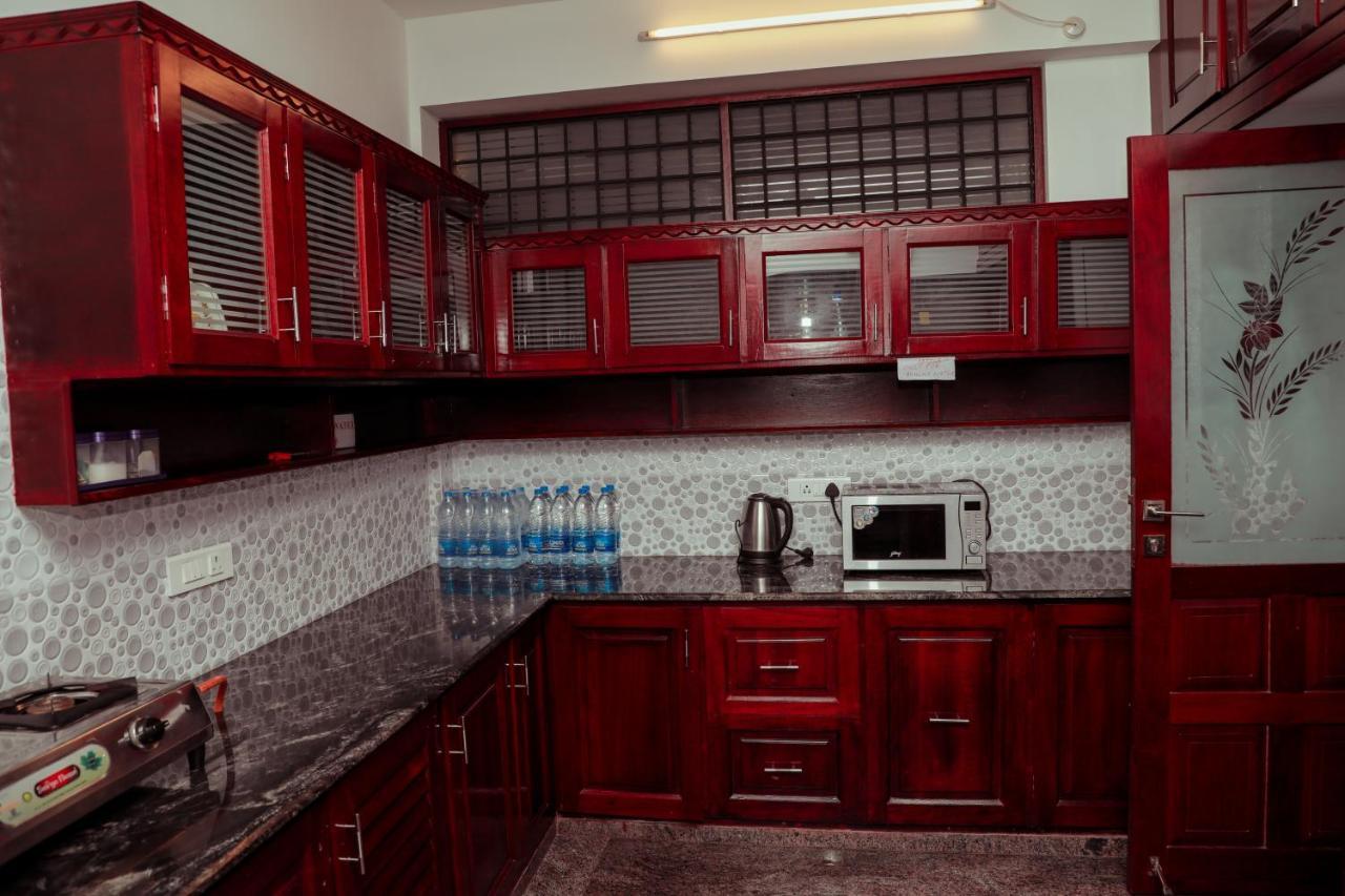 Beersheba Three Bed Room A/C Apartments Thiruvananthapuram Ngoại thất bức ảnh